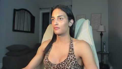 Snapshot of ariia1_ chatting on July 1, 7:43 am Aria online show from July 1, 7:43 am