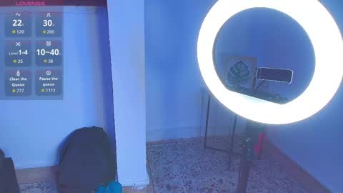 Snapshot of ariia_monroee chatting on May 16, 3:14 am ariia_monroee online show from May 16, 3:14 am