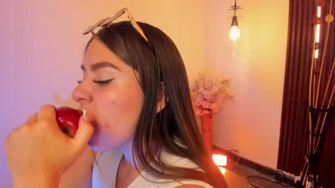  Arianna  online show from April 17, 9:18 pm