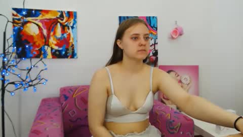 Snapshot of arinabelle chatting on May 19, 11:49 am arinabelle online show from May 19, 11:49 am
