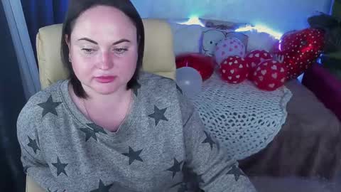 Snapshot of arinastoun chatting on February 17, 6:37 pm arinastoun online show from February 17, 6:37 pm