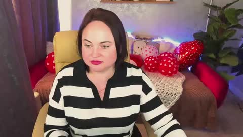 Snapshot of arinastoun chatting on February 18, 2:06 pm arinastoun online show from February 18, 2:06 pm