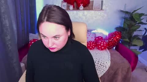 Snapshot of arinastoun chatting on February 19, 9:28 am arinastoun online show from February 19, 9:28 am