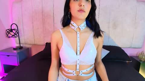 Snapshot of aris_suarez chatting on February 23, 8:17 pm Aris Suarez online show from February 23, 8:17 pm