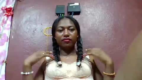 Snapshot of arisouh chatting on May 12, 5:04 am arisouh online show from May 12, 5:04 am