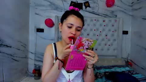 Snapshot of arissha_lee chatting on April 21, 12:44 pm celina online show from April 21, 12:44 pm