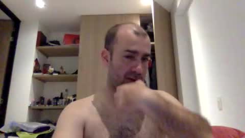 Snapshot of aristi11 chatting on April 22, 5:21 am aristi11 online show from April 22, 5:21 am