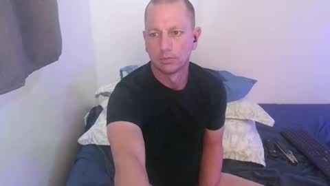 luv2benawty online show from February 11, 9:20 pm