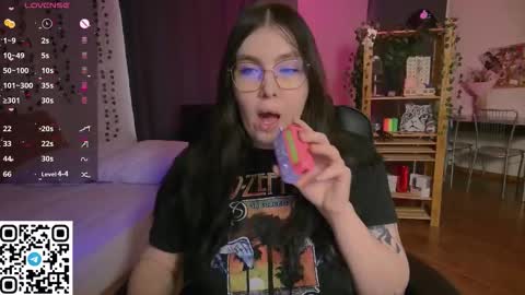 Astrid online show from February 15, 3:58 am