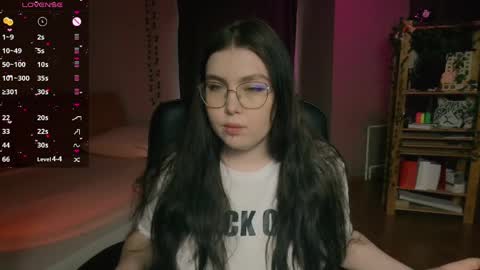 Snapshot of arizonaa_muse chatting on May 5, 7:16 am Astrid online show from May 5, 7:16 am