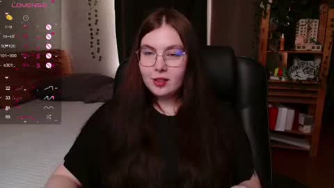 Snapshot of arizonaa_muse chatting on June 20, 1:25 pm Astrid online show from June 20, 1:25 pm