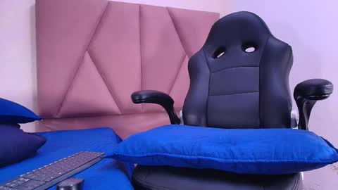 Arleth  online show from September 25, 3:10 am