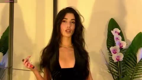 Snapshot of armina_red chatting on July 10, 10:18 am Armina online show from July 10, 10:18 am