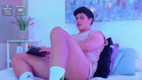   online show from April 9, 5:07 am