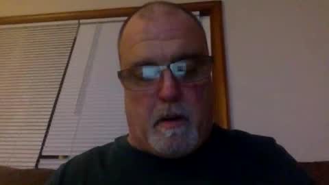 Snapshot of armyguy5311 chatting on March 15, 2:17 am armyguy5311 online show from March 15, 2:17 am