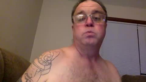 Snapshot of armyguy5311 chatting on May 10, 3:55 am armyguy5311 online show from May 10, 3:55 am