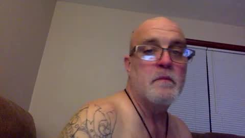Snapshot of armyguy5311 chatting on June 9, 5:30 am armyguy5311 online show from June 9, 5:30 am