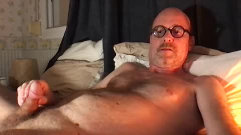 Snapshot of arn7169 chatting on May 27, 1:57 am Arn online show from May 27, 1:57 am