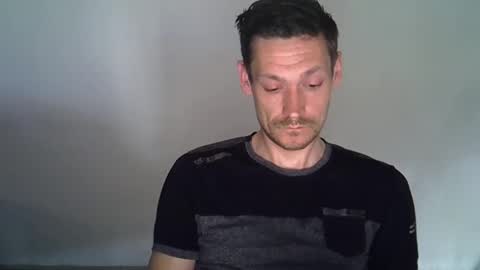 Snapshot of arnoanro chatting on March 11, 4:35 pm arnoanro online show from March 11, 4:35 pm