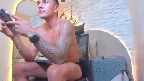 ARON BOLT online show from November 29, 2:58 am