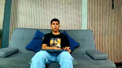 aron_pulse online show from March 4, 1:28 pm