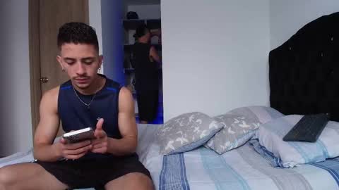 Aron Santoro online show from January 9, 4:21 pm