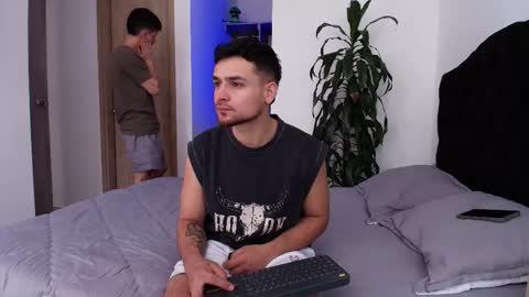 Aron Santoro online show from March 28, 3:00 pm