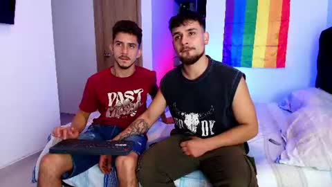 Snapshot of aron_santoro1 chatting on June 24, 11:15 pm Aron Santoro online show from June 24, 11:15 pm