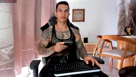 DarkMaster online show from April 19, 3:33 pm