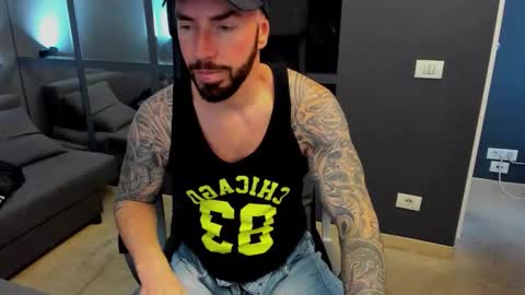 AronGrant online show from December 19, 10:00 am