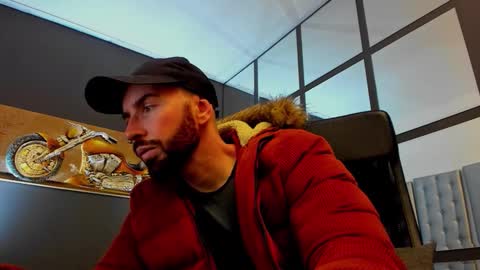 AronGrant online show from January 8, 10:50 am