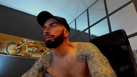 AronGrant online show from March 10, 10:53 am