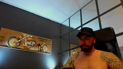 Snapshot of arongrant chatting on June 29, 9:26 am AronGrant online show from June 29, 9:26 am