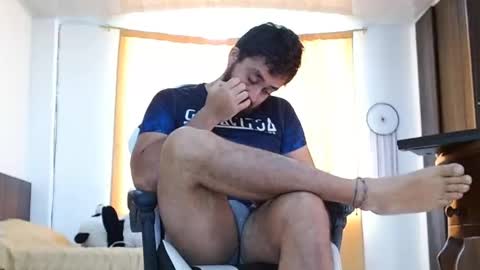 Snapshot of aronmiller404 chatting on February 7, 1:01 pm aronmiller online show from February 7, 1:01 pm