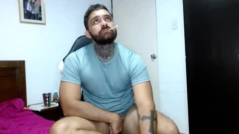 Snapshot of aronmiller404 chatting on October 8, 3:42 pm aronmiller online show from October 8, 3:42 pm