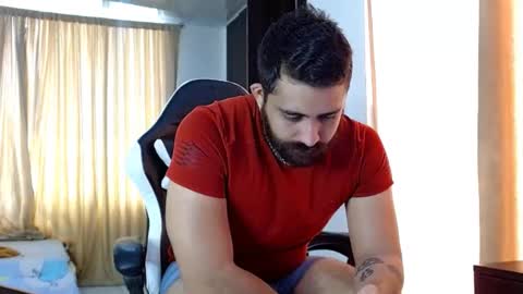 Snapshot of aronmiller404 chatting on October 25, 6:02 pm aronmiller online show from October 25, 6:02 pm