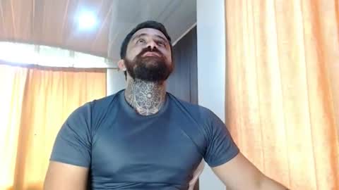 Snapshot of aronmiller404 chatting on February 1, 12:37 pm aronmiller online show from February 1, 12:37 pm