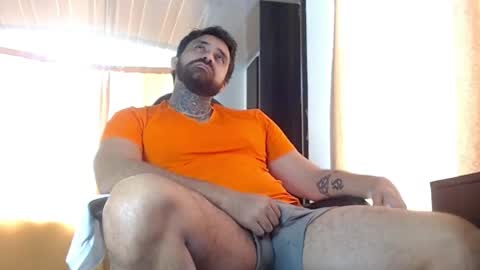 Snapshot of aronmiller404 chatting on February 20, 4:07 pm aronmiller online show from February 20, 4:07 pm