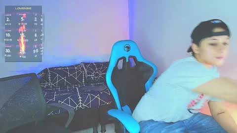 noah and ivy online show from December 31, 1:47 am