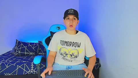 noah and ivy online show from January 9, 10:09 pm