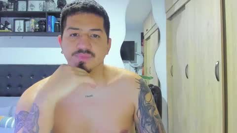 Snapshot of aronwilliams69 chatting on October 23, 12:32 am ARON  Independent model  online show from October 23, 12:32 am