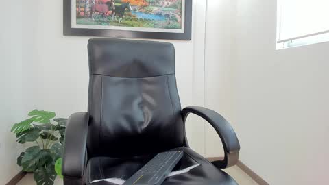   online show from January 28, 7:10 pm