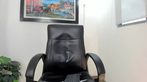   online show from February 17, 10:58 pm