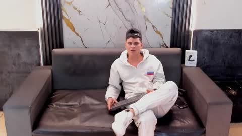 Snapshot of aroon_sexx21 chatting on May 15, 3:57 am Aroon online show from May 15, 3:57 am