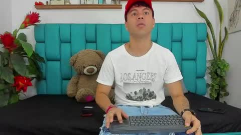 Snapshot of aroon_sexx21 chatting on June 7, 12:31 pm Aroon online show from June 7, 12:31 pm