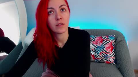 Snapshot of arri_ella chatting on October 17, 12:14 am arri_ella online show from October 17, 12:14 am