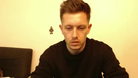 arromwilliam90 online show from January 31, 10:52 am