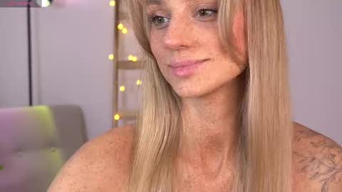 Snapshot of artease chatting on February 28, 8:20 am Arti Next Streams - online show from February 28, 8:20 am