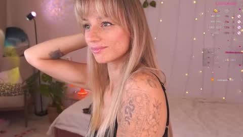 Snapshot of artease chatting on September 12, 4:34 am Arti Next Streams - online show from September 12, 4:34 am