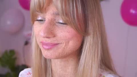 Snapshot of artease chatting on October 11, 7:40 am Arti Next Streams - online show from October 11, 7:40 am